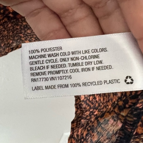 Mossimo Black Orange Micro Floral Flowy Boho Top- Size M - Picture 11 of 11